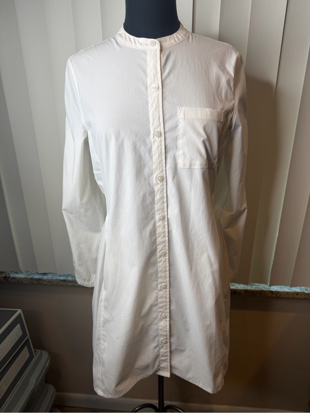Athleta Crisp Button Front Long Sleeve lightweight summer dress Size Small